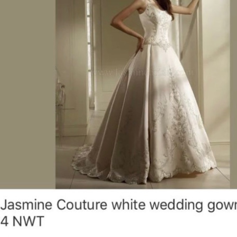Wedding gown